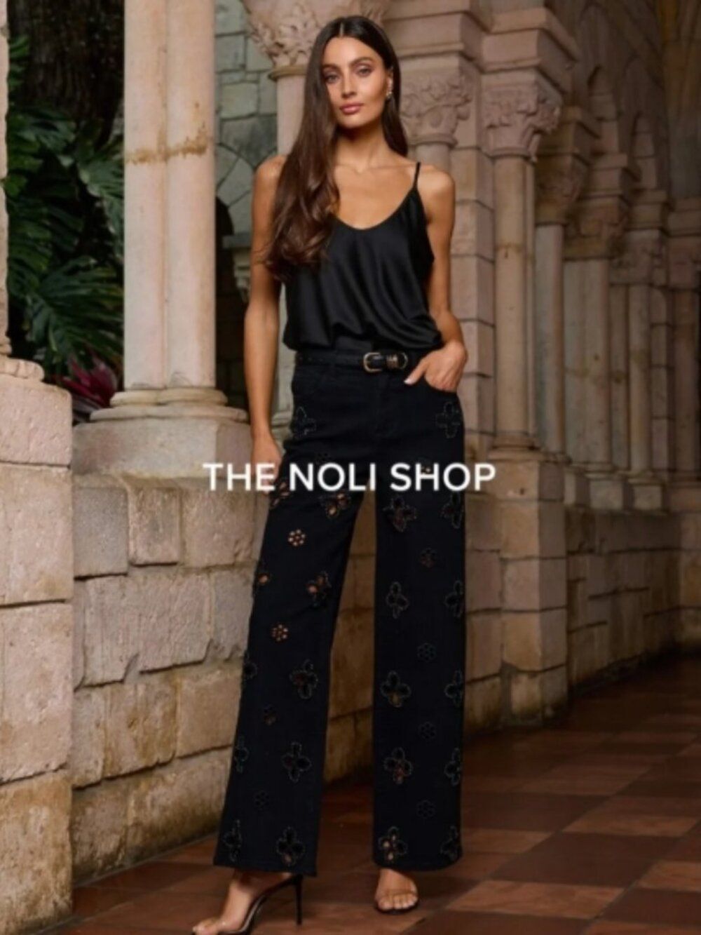 NWT THE NOLI SHOP Kaia Pearl High Rise Jean Black Size 26
